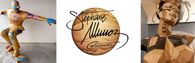 Créations en carton de Stéphane Munoz avec son logo